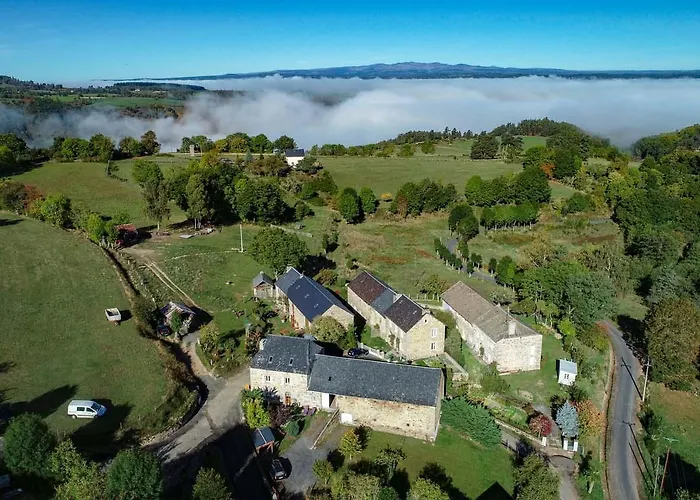 펜션 De France 6 Personnes Au Teil Albaret-le-Comtal